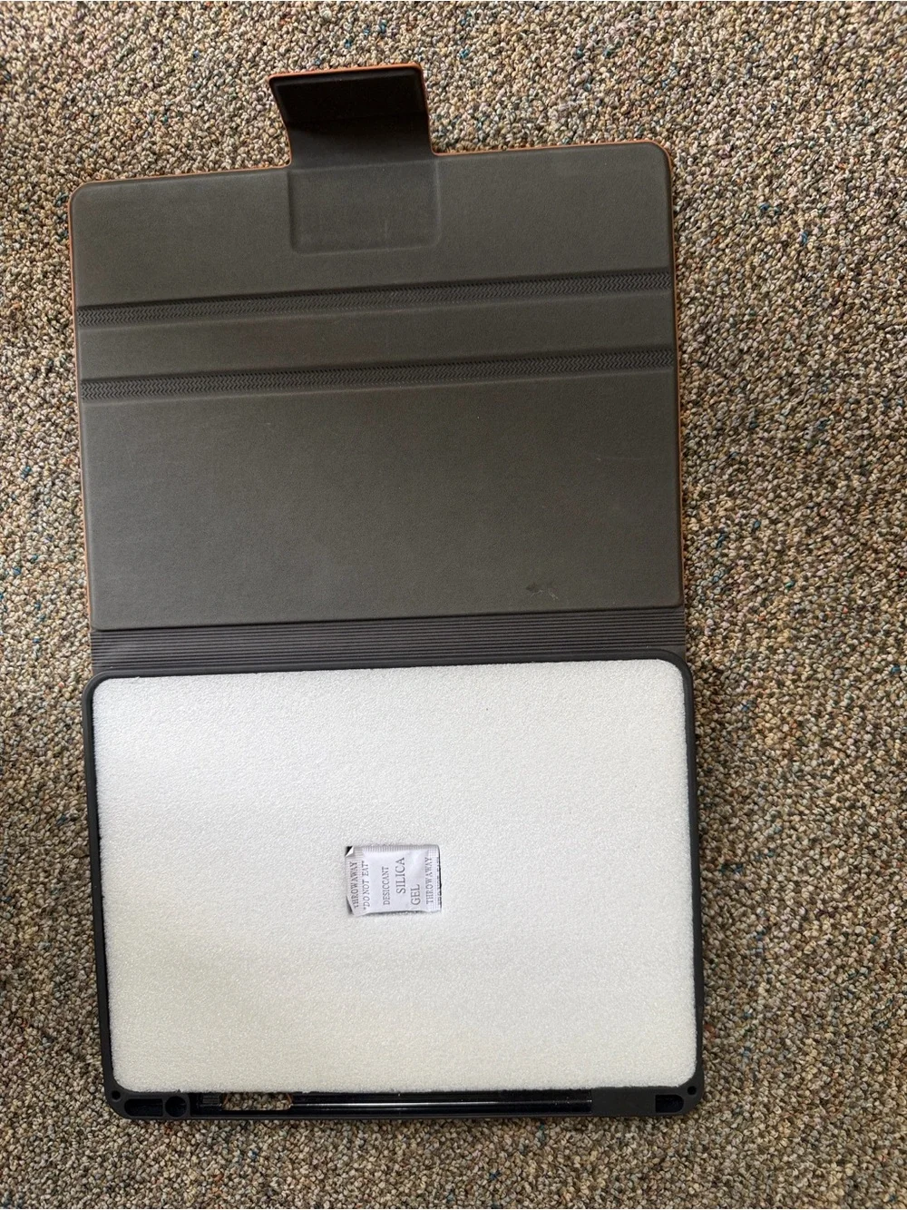 Auden protective folio